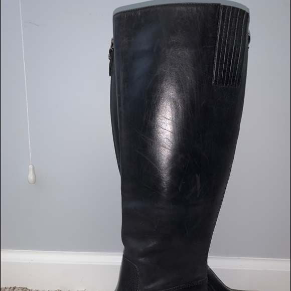 black riding boots with heel and buckle - Picture 3 of 3